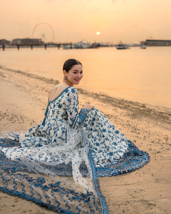 FAIZA SAQLAIN3PC LAWN EMBROIDERED SHIRT WITH NET EMBROIDERED DUPATTA AND TROUSER V718