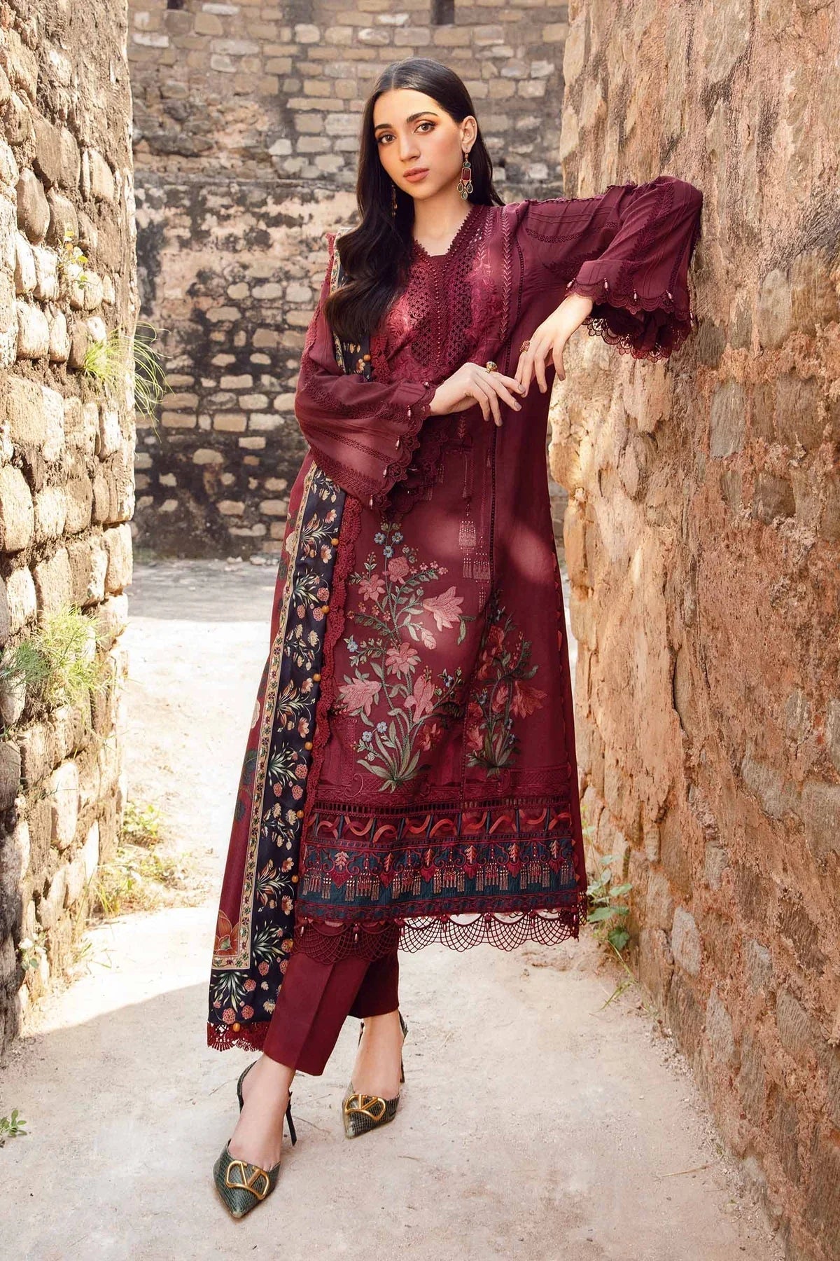 MARIA B - 3PC UNSTITCH DHANAK EMBROIDERED SHIRT WITH TWILL PRINTED SHAWL  - 213